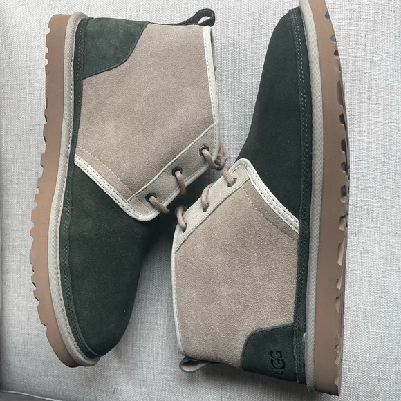 UGG Neumel Leather Chukka Boots - Picture 3 of 3